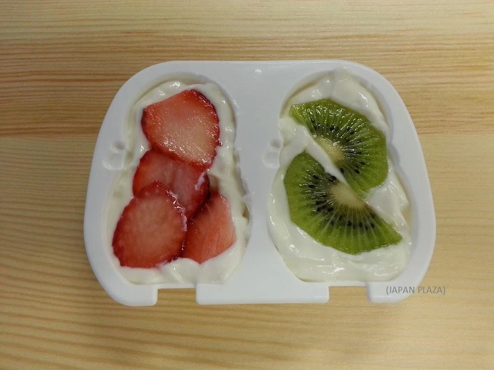 Snowman Ice Lollies Maker Molds (Made in Japan) - Image 2