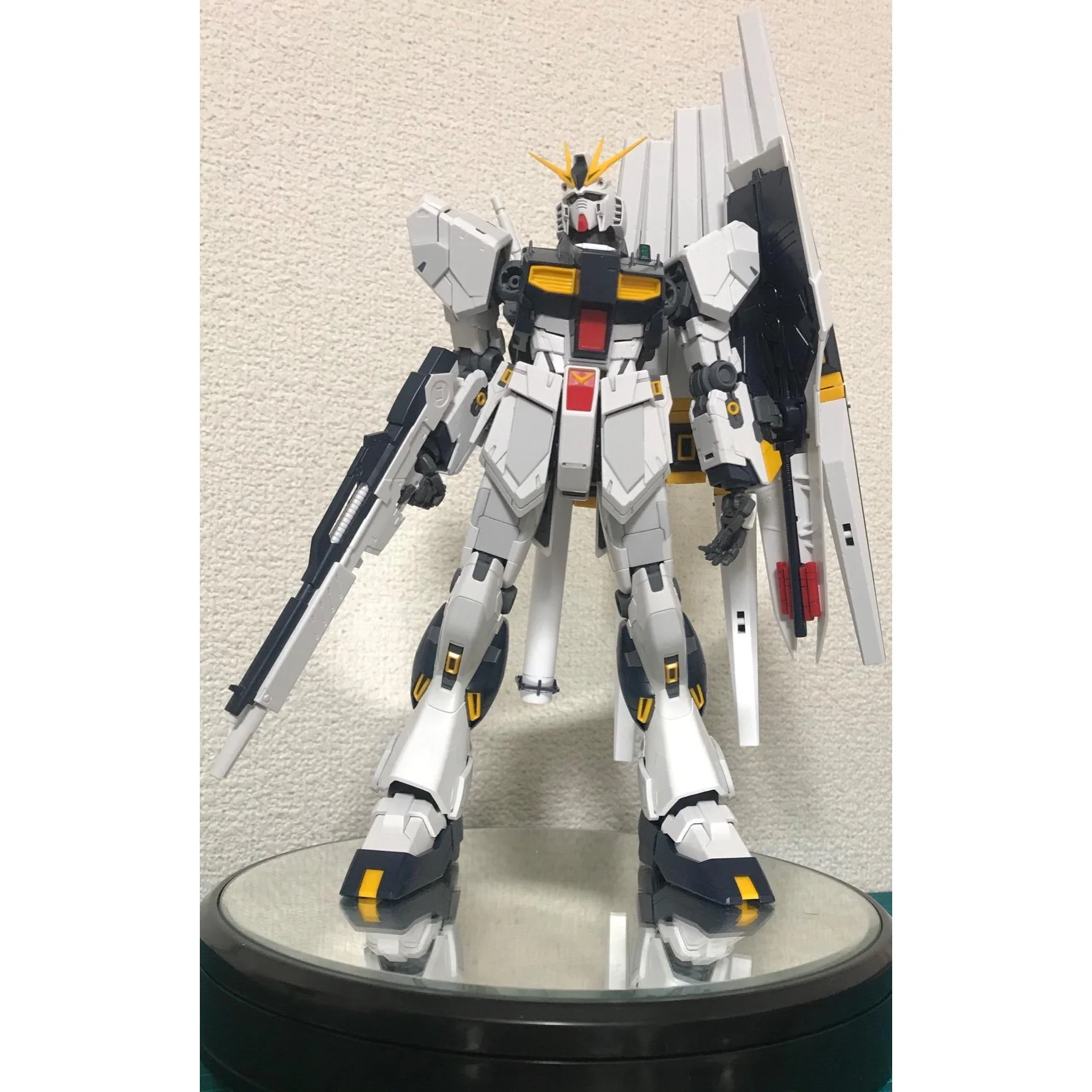 RX-93 V Gundam 1/100 Scale Plastic Model (Made in Japan) - Image 8