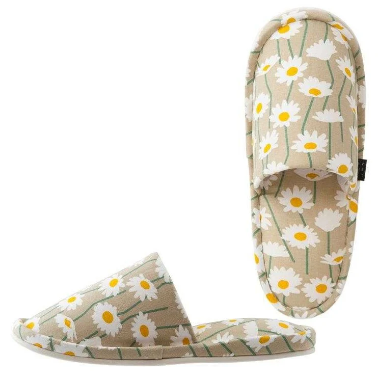 Woman Slippers with Daisy Pattern (Made in Japan) - Image 4